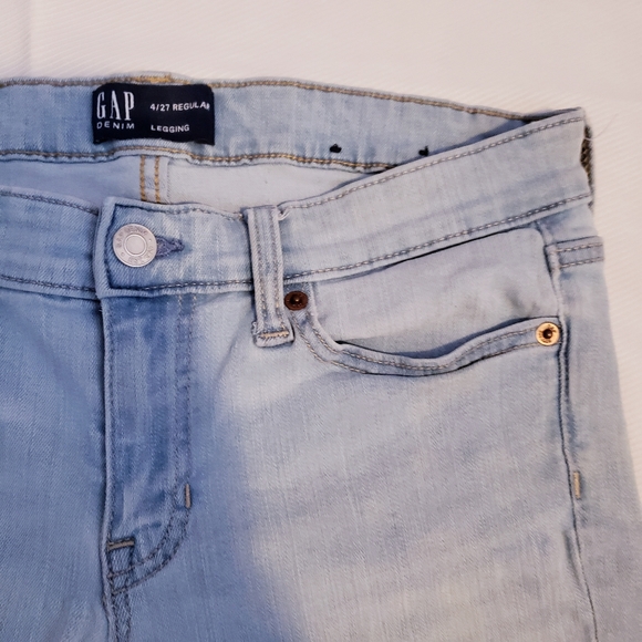 GAP Denim - Lightwash Raw Hem Skinny Jeans